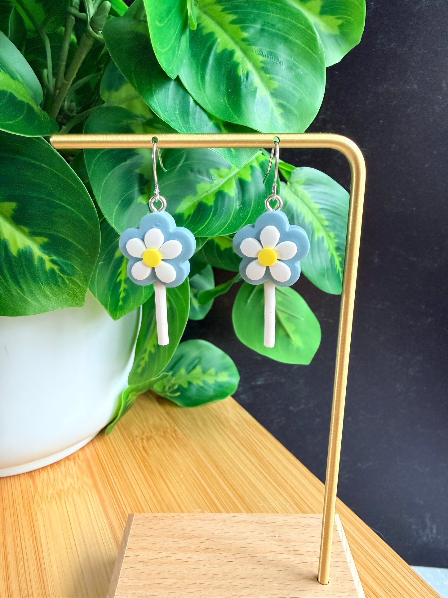 Blue Daisy Cake Pop Earrings