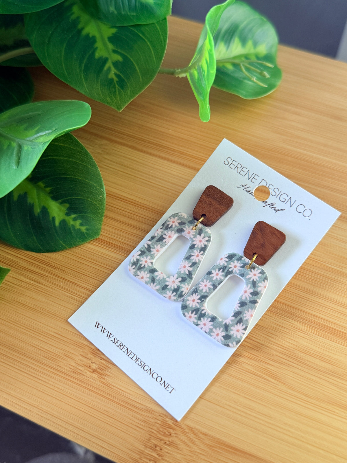 Daisy Print Dangles